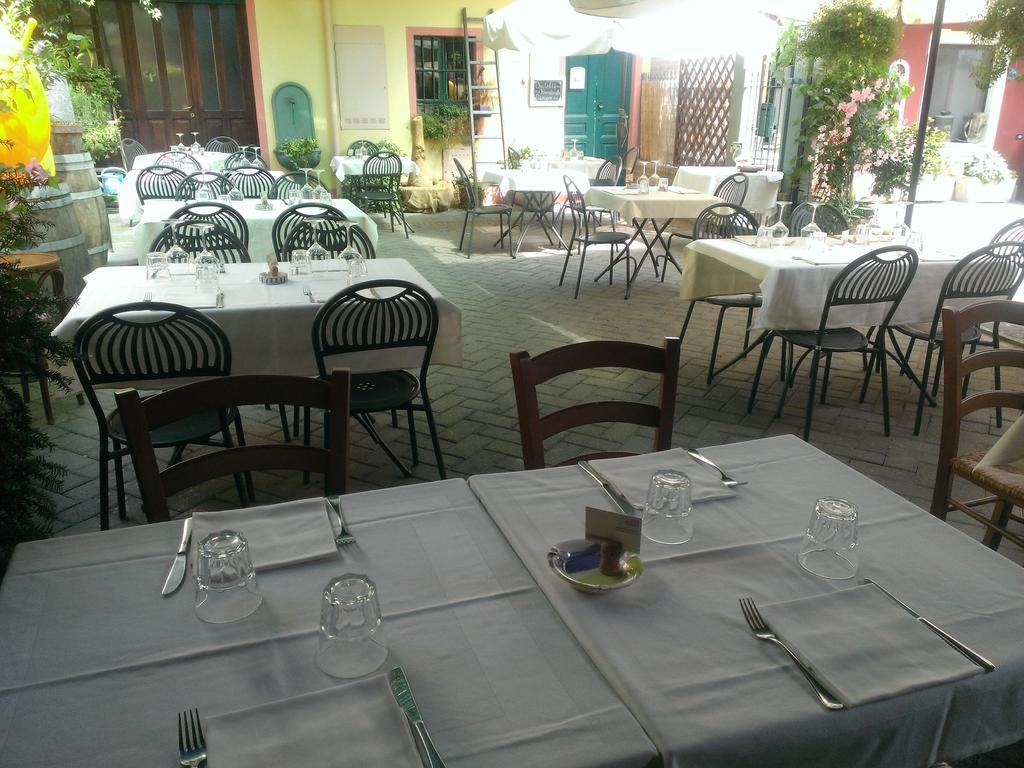 Rossobarolo Hotel Buitenkant foto